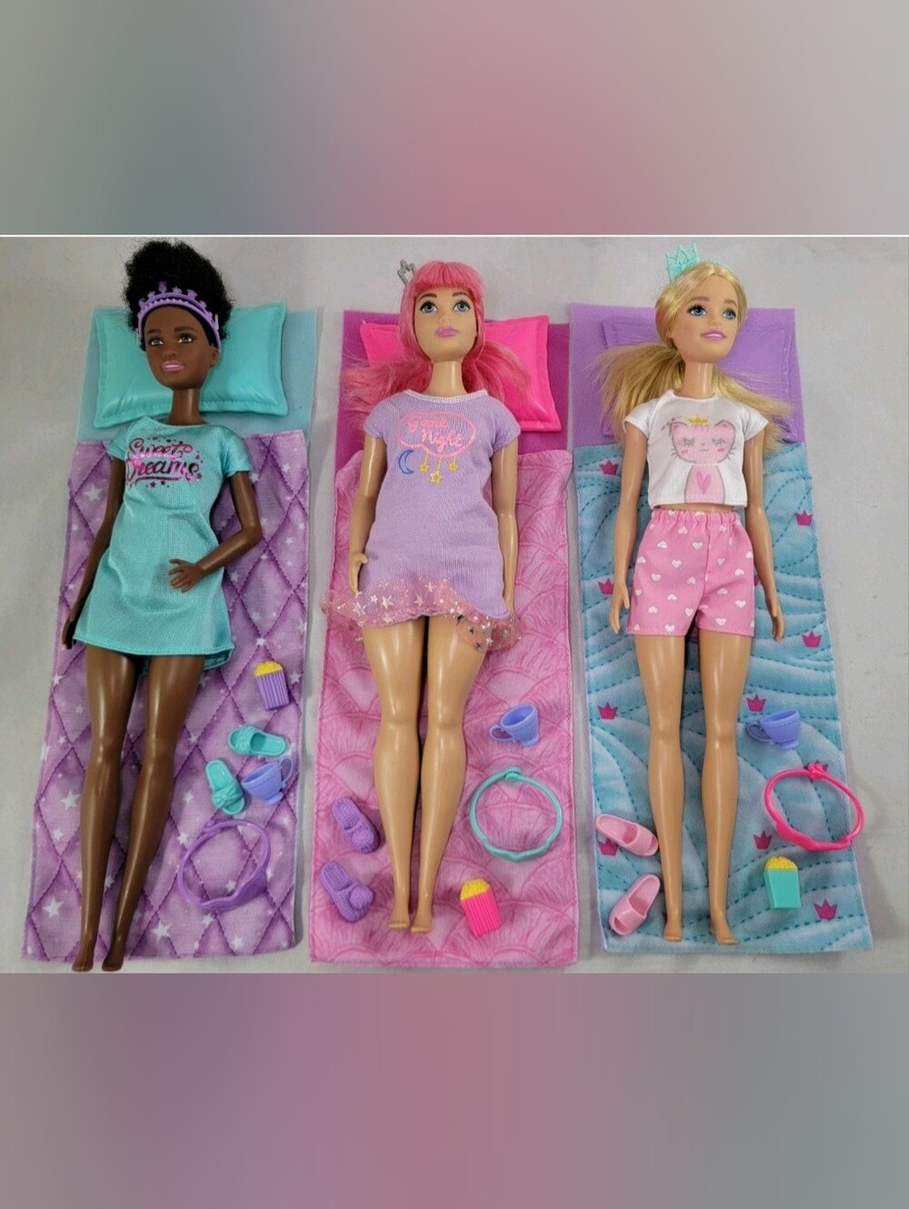Barbie Princess Adventure Slumber Party Sleepover Playset Doll Lot Accessories